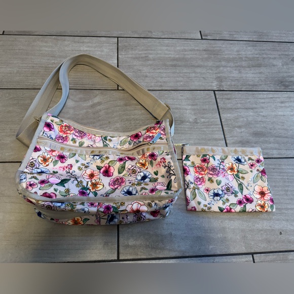 Lesportsac Hobo Crossbody Shoulder Bag Garden Classic With Cosmetic Bag - Picture 9 of 9